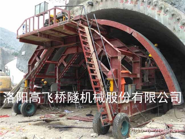 襯砌臺車和鋪軌機(jī)的區(qū)別是什么？